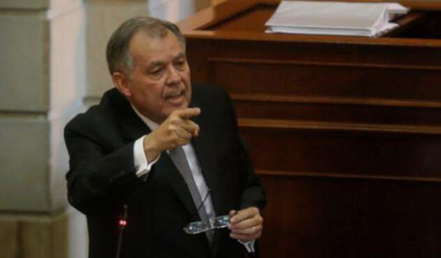 alejandroordonezcolprensalafm.jpg
