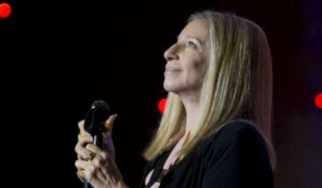 barbra-streisand-by-jim-hollander.jpg