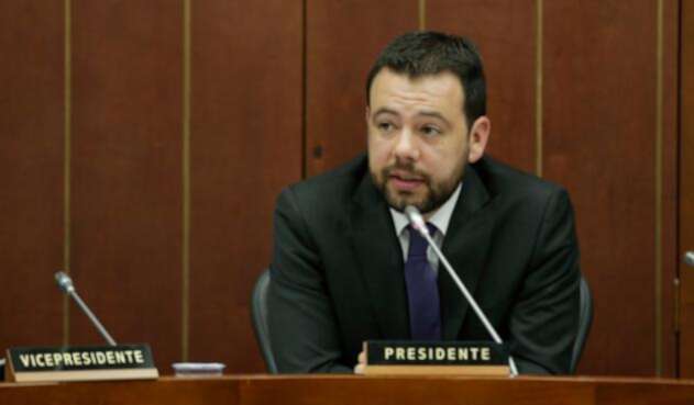 carlosfernandogalancolprensalafm1.jpg
