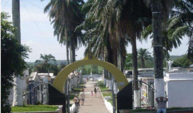 cementerioflorenciacaquetalafm.jpg