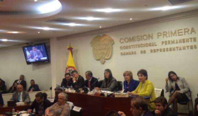 comisionprimerafotolafm1.jpg