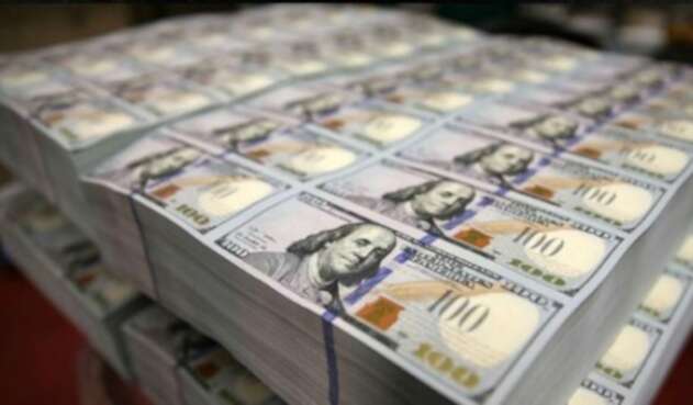 dolares-afp.jpg