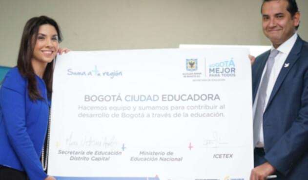 educacionlafm.jpg