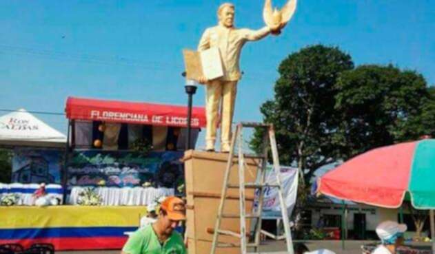 estatuasantos1.jpg