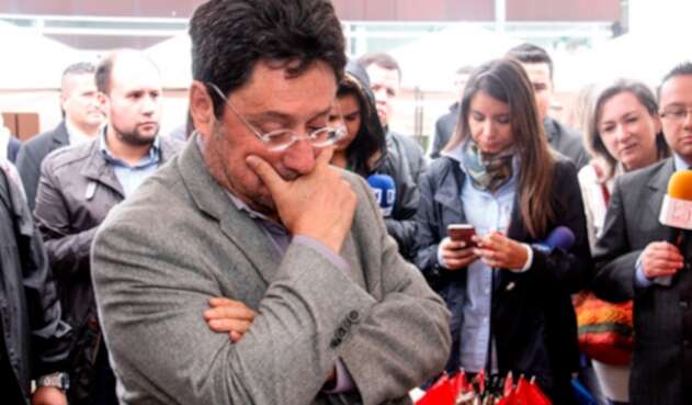franciscosantoslafmcolprensa.jpg
