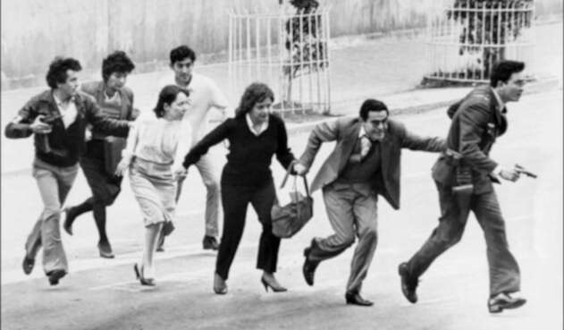 holocaustopalaciojusticiacolprensalafm1.jpg