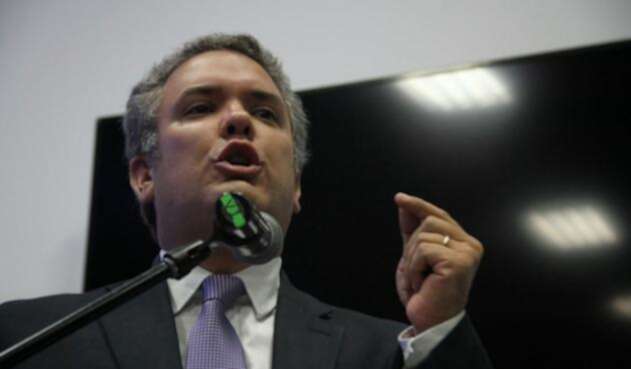 ivanduquecolprensa.jpg