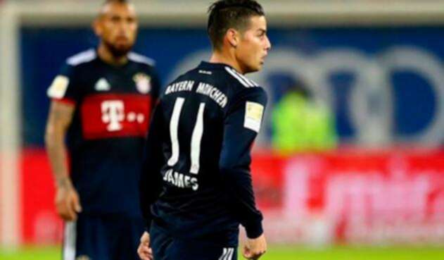 jamesbayernazul.jpg