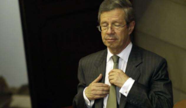 juancarlosesguerracolprensa.jpg