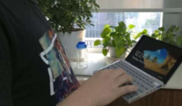 laptopbolsillo1.jpg