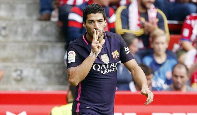 luissuarezbarcaoficialref1.jpg
