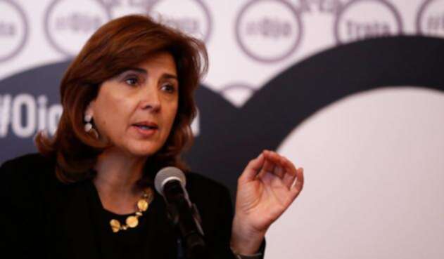 mariaangelaholguincolprensa.jpg