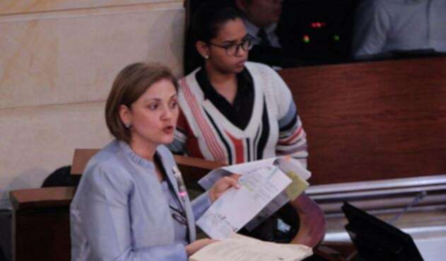 mariadelrosarioguerracolprensalafm.jpg
