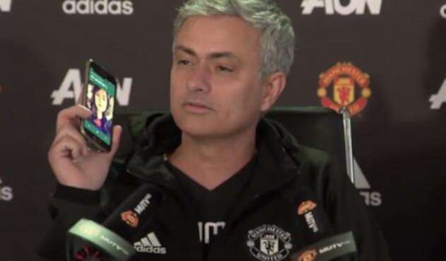 mourinhocelularruedadeprensa1.jpg