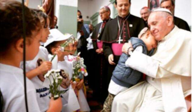 papafranciscocolombiainstagram.jpg