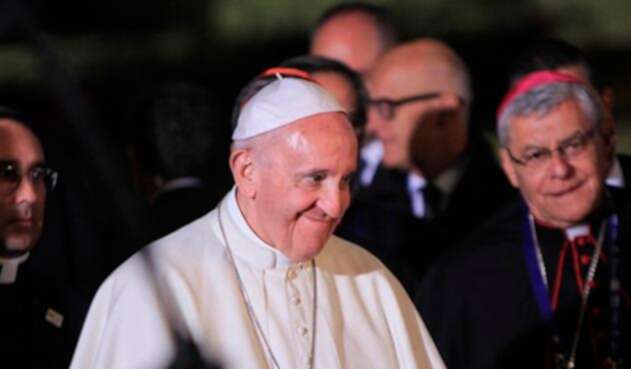 papafranciscoenbogotacolprensa.jpg