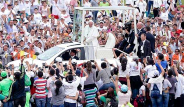 papafranciscoenvillavicencio.jpg
