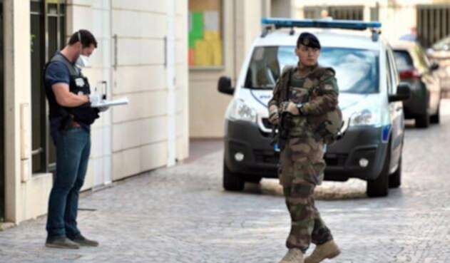 parismilitaresafp.jpg