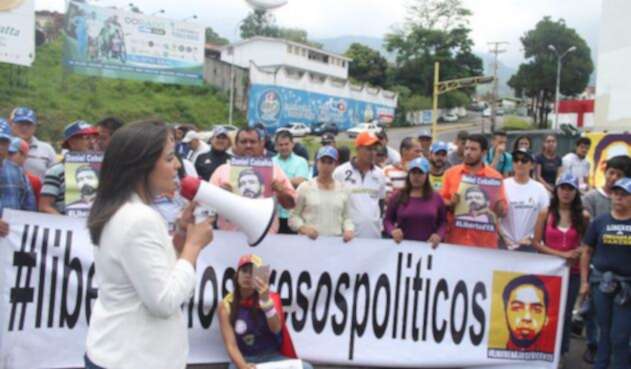 patriciaceballos.jpg