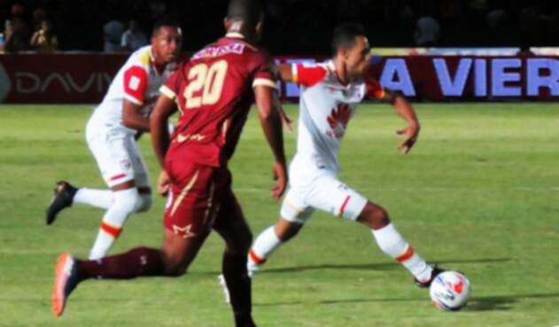 plata-LA-FM-@SantaFe.jpg