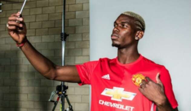 pogbaunitedtwitterlafm1_1470750416_1470868593.jpg
