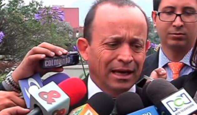 santiagouribelafm.jpg
