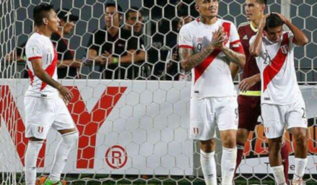seleccion-peruana-peru-igualo-jpg_600x01.jpg