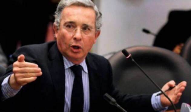 uribe_1_1450873582.jpg