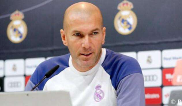 zidanebackpress111ofi1.jpg