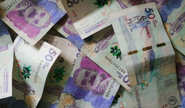Billetes colombianos - dinero