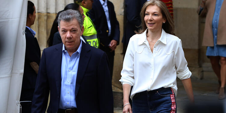 El presidente Santos junto a su esposa María Clemencia Rodríguez de Santos El presidente Santos junto a su esposa María Clemencia Rodríguez de Santos