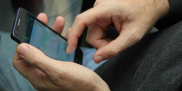WhatsApp - Celular - Redes sociales