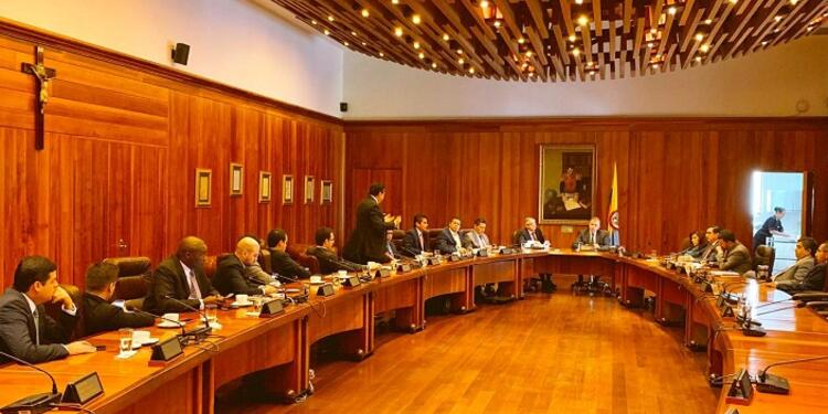 Partido Liberal, reunido con el Consejo de Estado