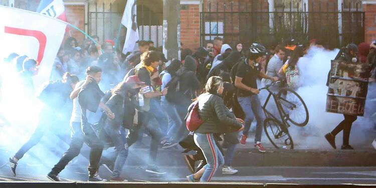 PROTESTAS ESTUDIANTES PARO POLICIA ESMAD