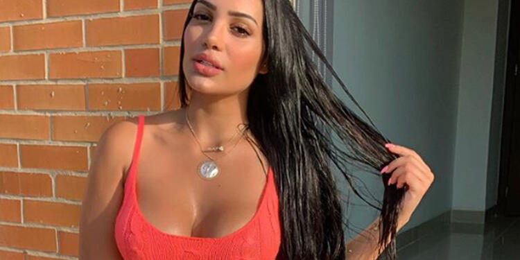 Andrea Valdiri
