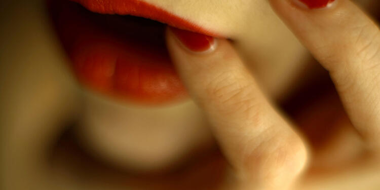 labios de una mujer labios de una mujer