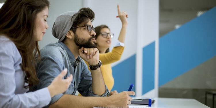 Hay una nueva política de Estado en la Educación Superior en Colombia con la reforma tributaria. Estudiantes universitarios
