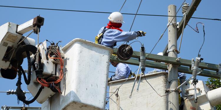Se congela por dos meses la tarifa del servicio de energía anuncia Electrohuila