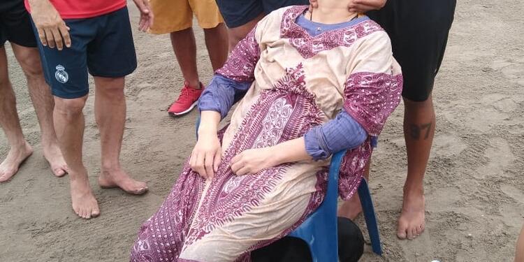 Mujer rescatada en Puerto Colombia