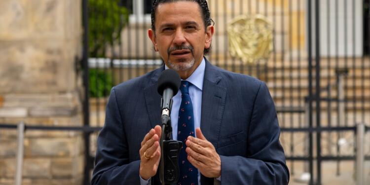 El Alto Comisionado para la Paz, Miguel Ceballos