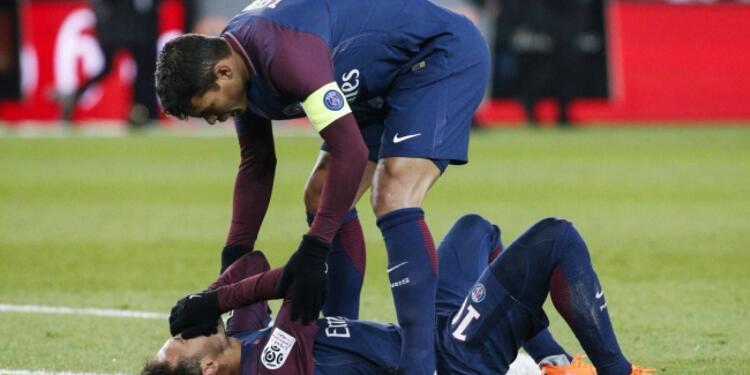 NeymarThiagoSilvaPSGRefAFP.jpg