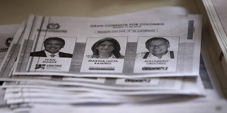 TarjetonCentroDemocraticoFotocopiaFotoLAFMInaldoPerez1.jpg