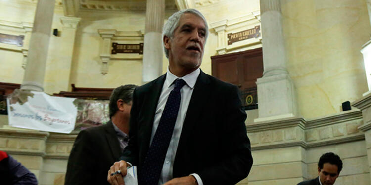 enriquepenalosacolprensalafm.jpg