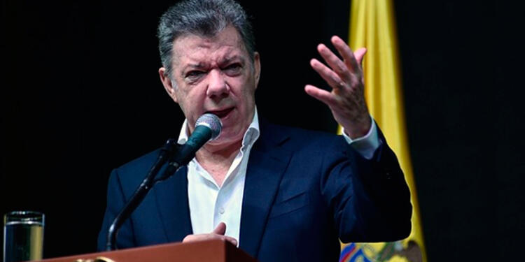 juanmanuelsantoscolprensa1.jpg