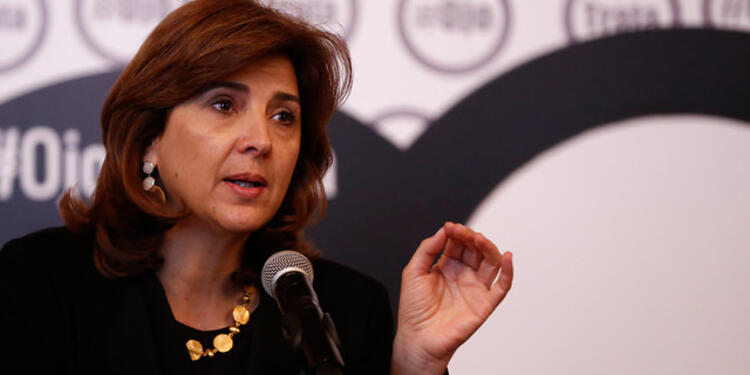 mariaangelaholguincolprensa.jpg
