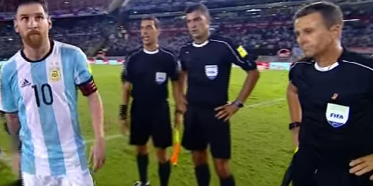 messicabroarbitro1.jpg