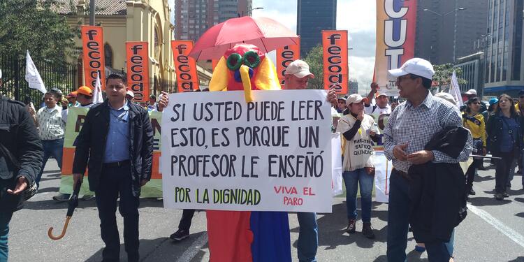 parodemaestrosfotorcnfm.jpg