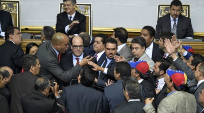 160106000228_venezuela_asamblea_8_624x351_afp_nocredit.jpg
