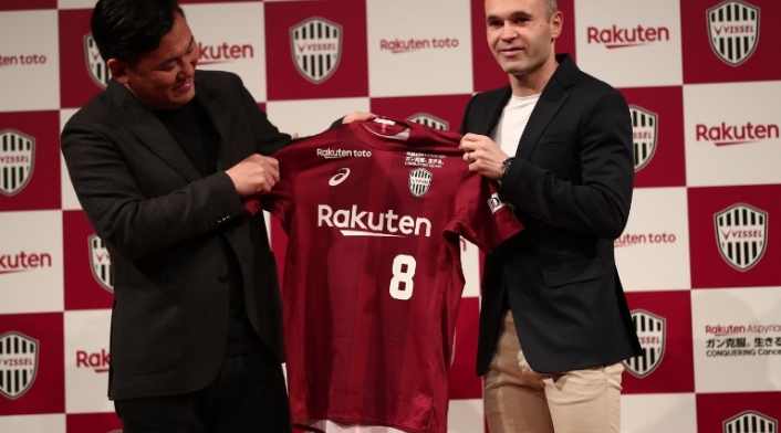 Iniesta en su presentación con el Vissel Kobe nipón Iniesta en su presentación con el Vissel Kobe nipón