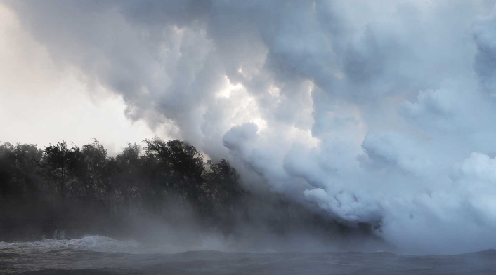 Lava de volcán Kilauea crea nube tóxica Lava de volcán Kilauea crea nube tóxica